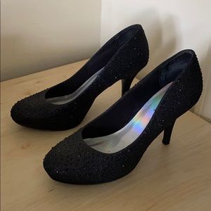 Woman’s Size 9 Black Sparkly Heels